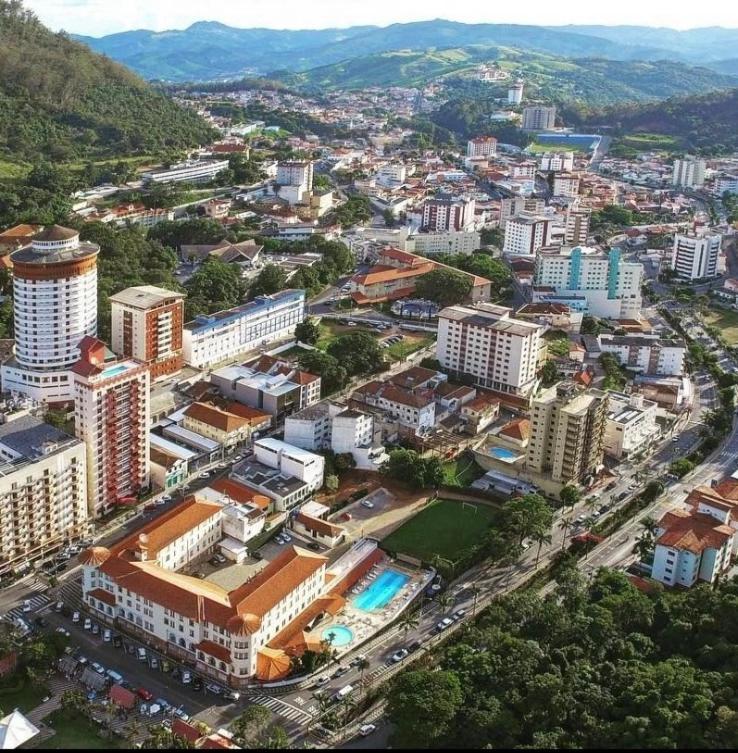 Ferienwohnung Apartamento Aconchegante Centro Águas de Lindóia Exterior foto